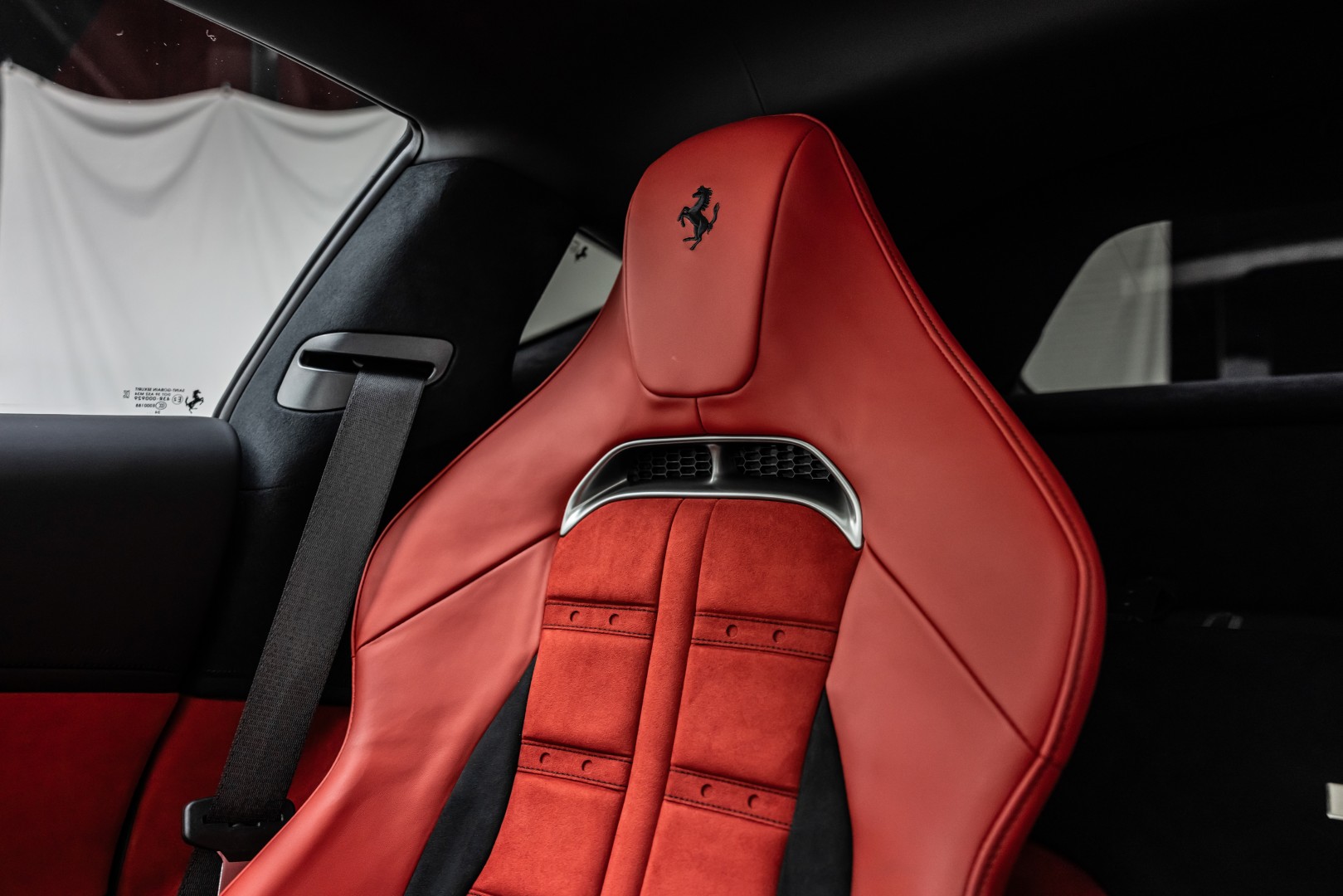 2025 FERRARI 12 CILINDRI ATELIER | 7 YEARS MAIN DEALER SERVICE | FULL CARBON EXTERIOR